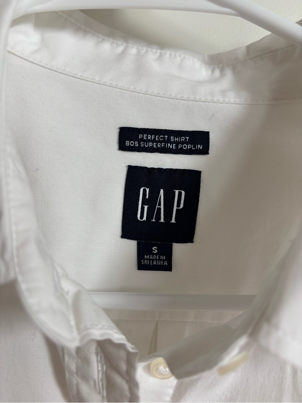 GAP White Long-Sleeve Button-Up Shirt - Picture 2 of 4